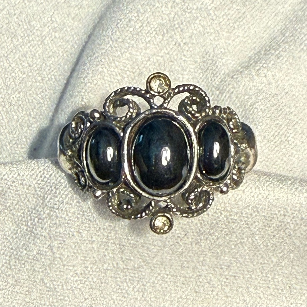 Avon 1972 Midnight Splendor Hematite ring